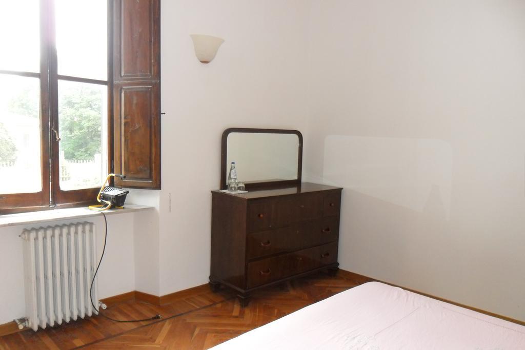 אומברטידה Agriturismo Montecorona חדר תמונה