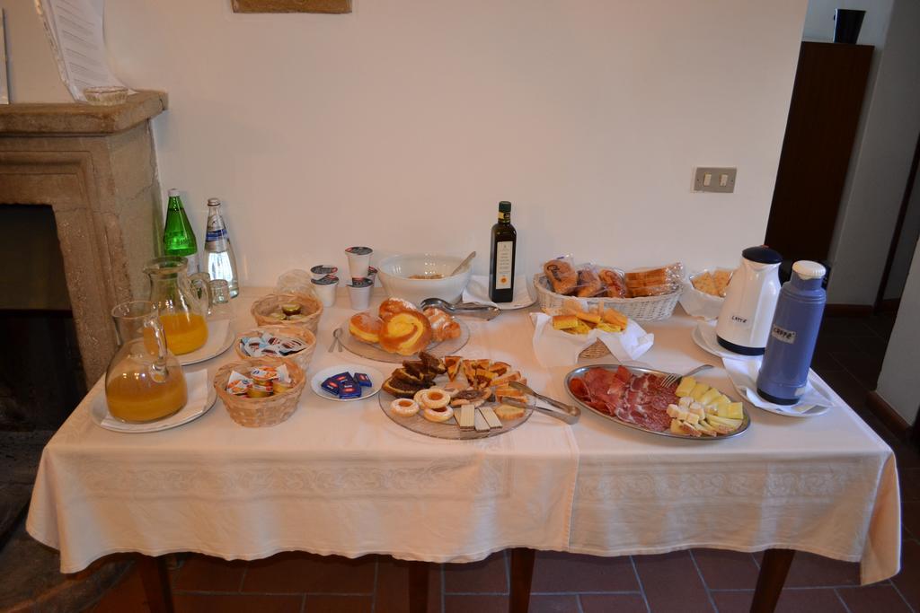 אומברטידה Agriturismo Montecorona מראה חיצוני תמונה